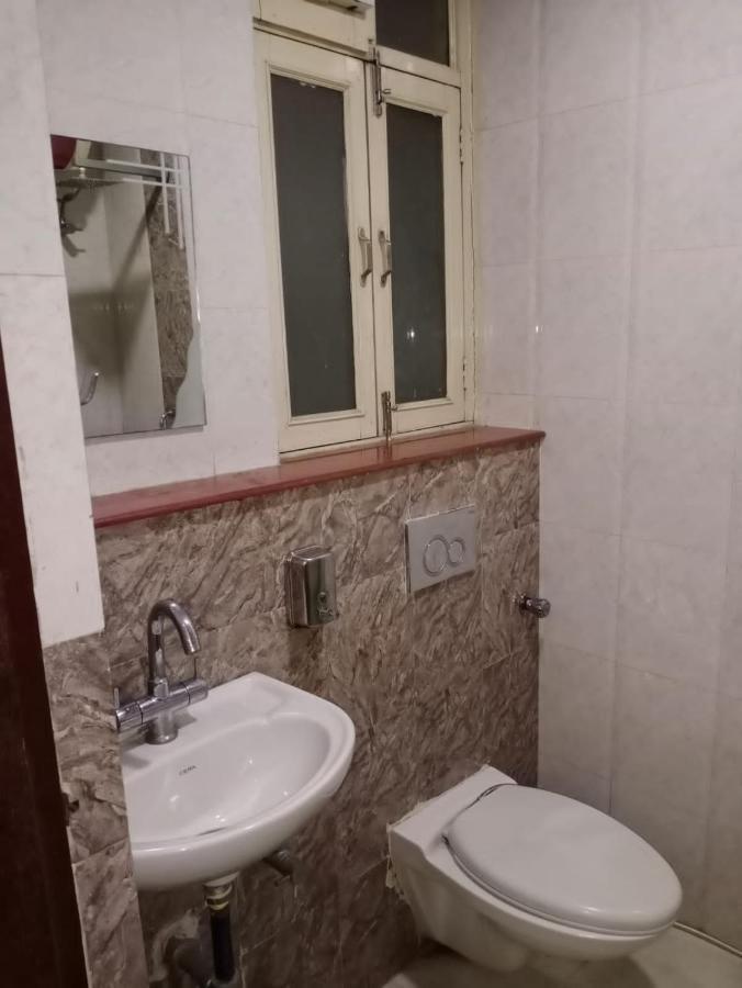 Hotel Chandrawali By Wb Inn Ballia Eksteriør billede