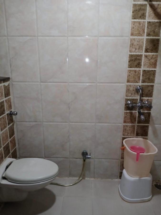 Hotel Chandrawali By Wb Inn Ballia Eksteriør billede