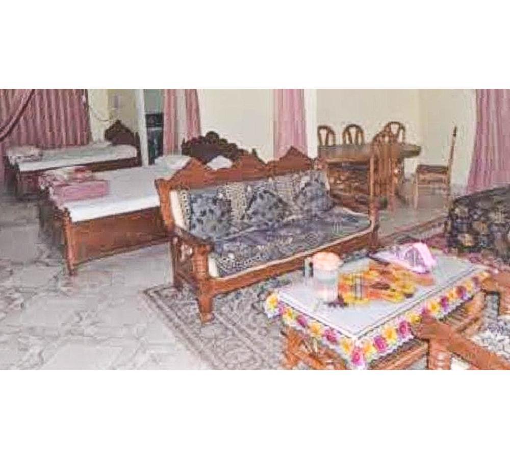 Hotel Chandrawali By Wb Inn Ballia Eksteriør billede